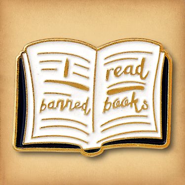"I Read Banned Books" Enamel Pin