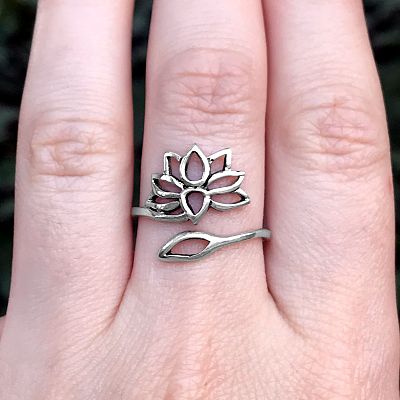 Silver Lotus and Leaf Ring