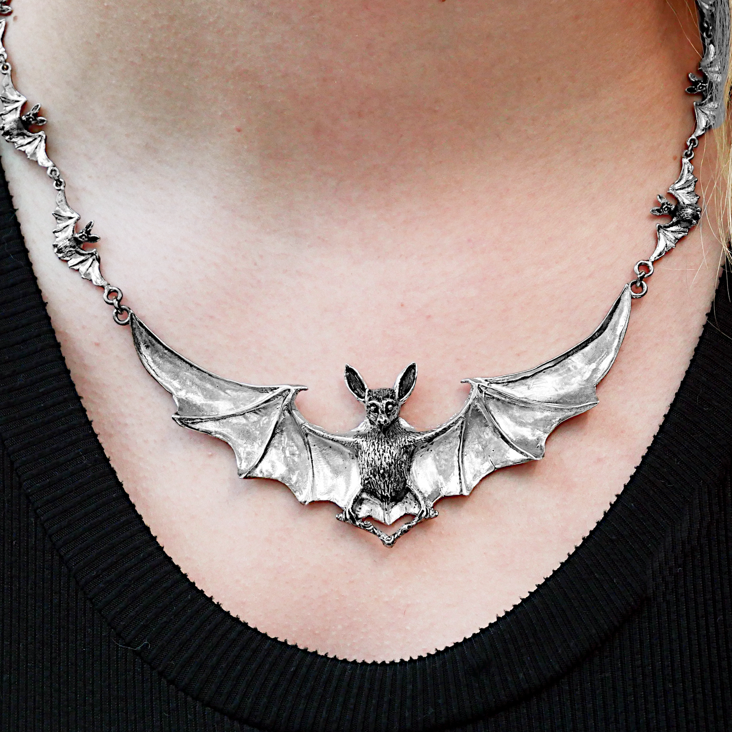 Silver Nocturnal Symphony Necklace